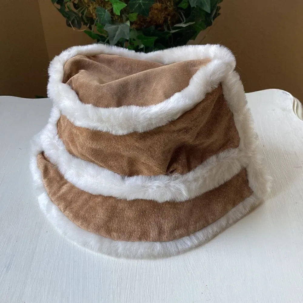 Wilson’s Genuine Leather With Faux Fur Trim Kids Bucket Hat